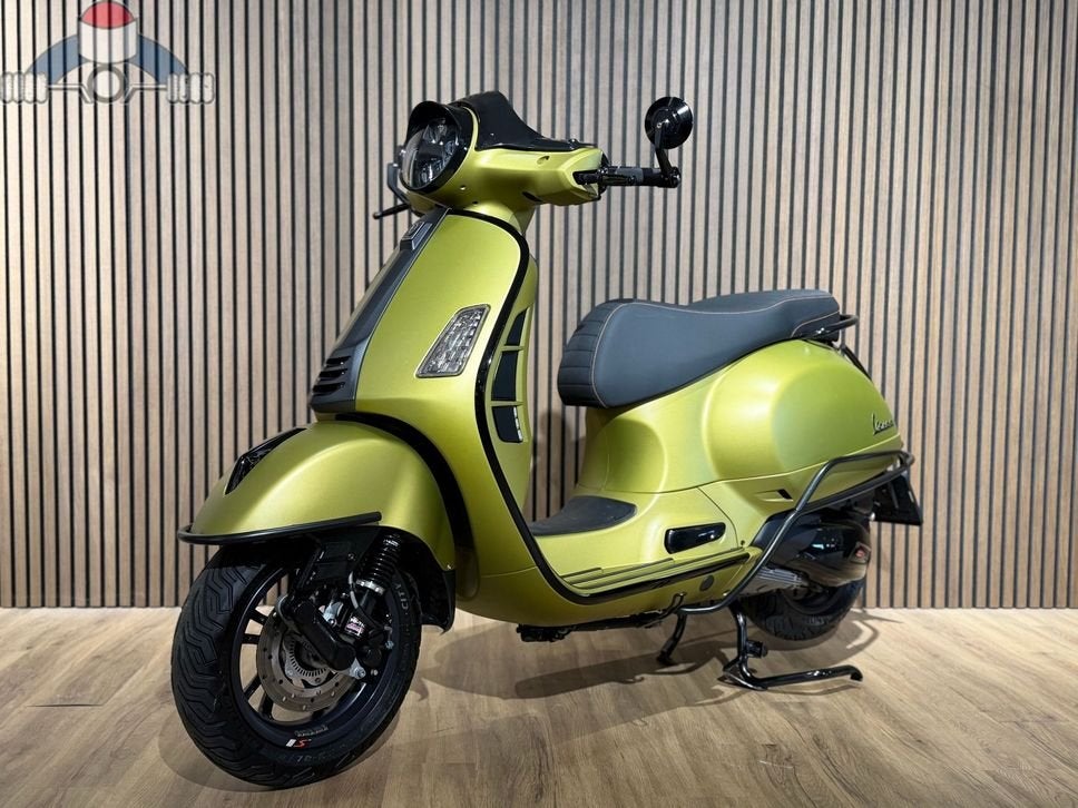 Vespa GTS 300 mat groen LED 2867 km bj. 9-2023, Scooter, Bedrijf, Onbekend, Minimaal motorrijbewijs A2