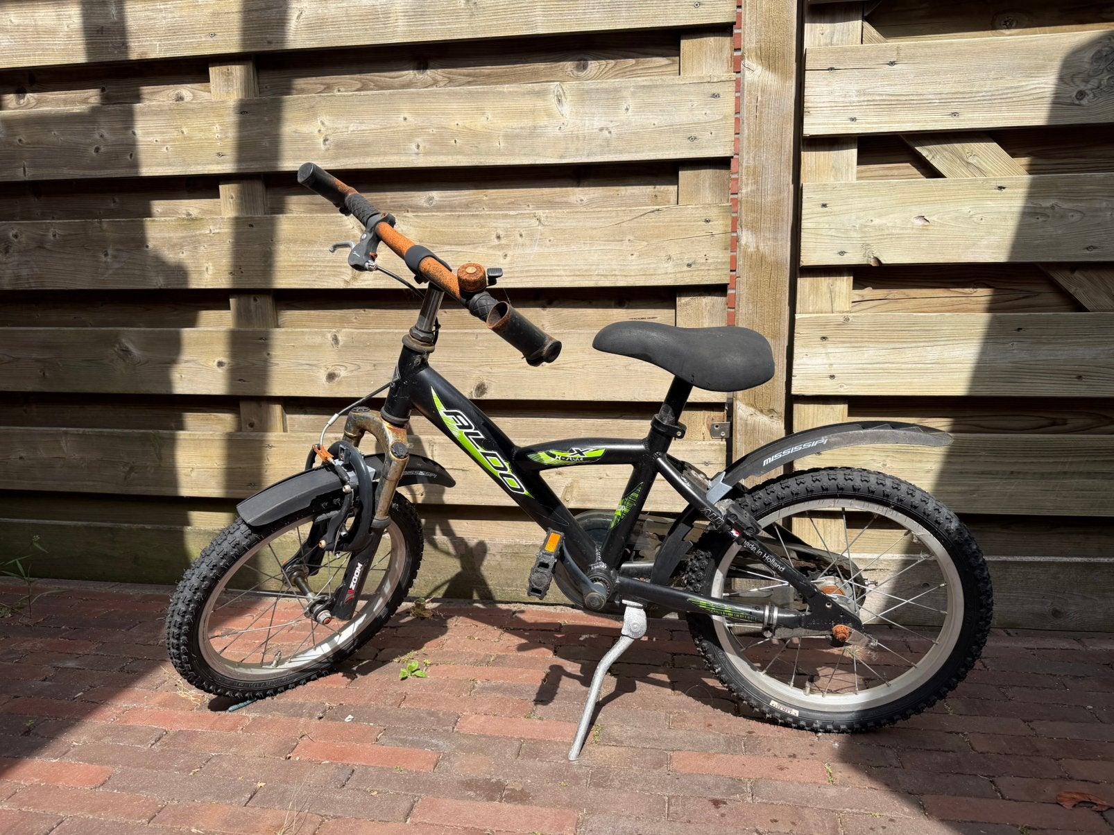 Aldo kinderfiets - Zwart met groen, Ophalen, Gebruikt, Velgrem, 16 tot 20 inch