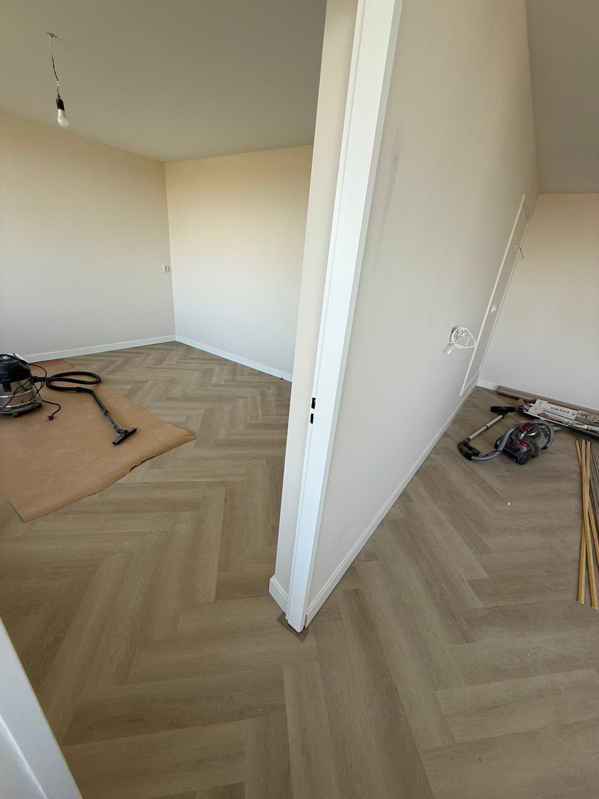 Met spoed vloerenlegger gezocht? Regio rotterdam, den haag, Huis en Inrichting, Ophalen of Verzenden, Nieuw, 75 m² of meer, Laminaat