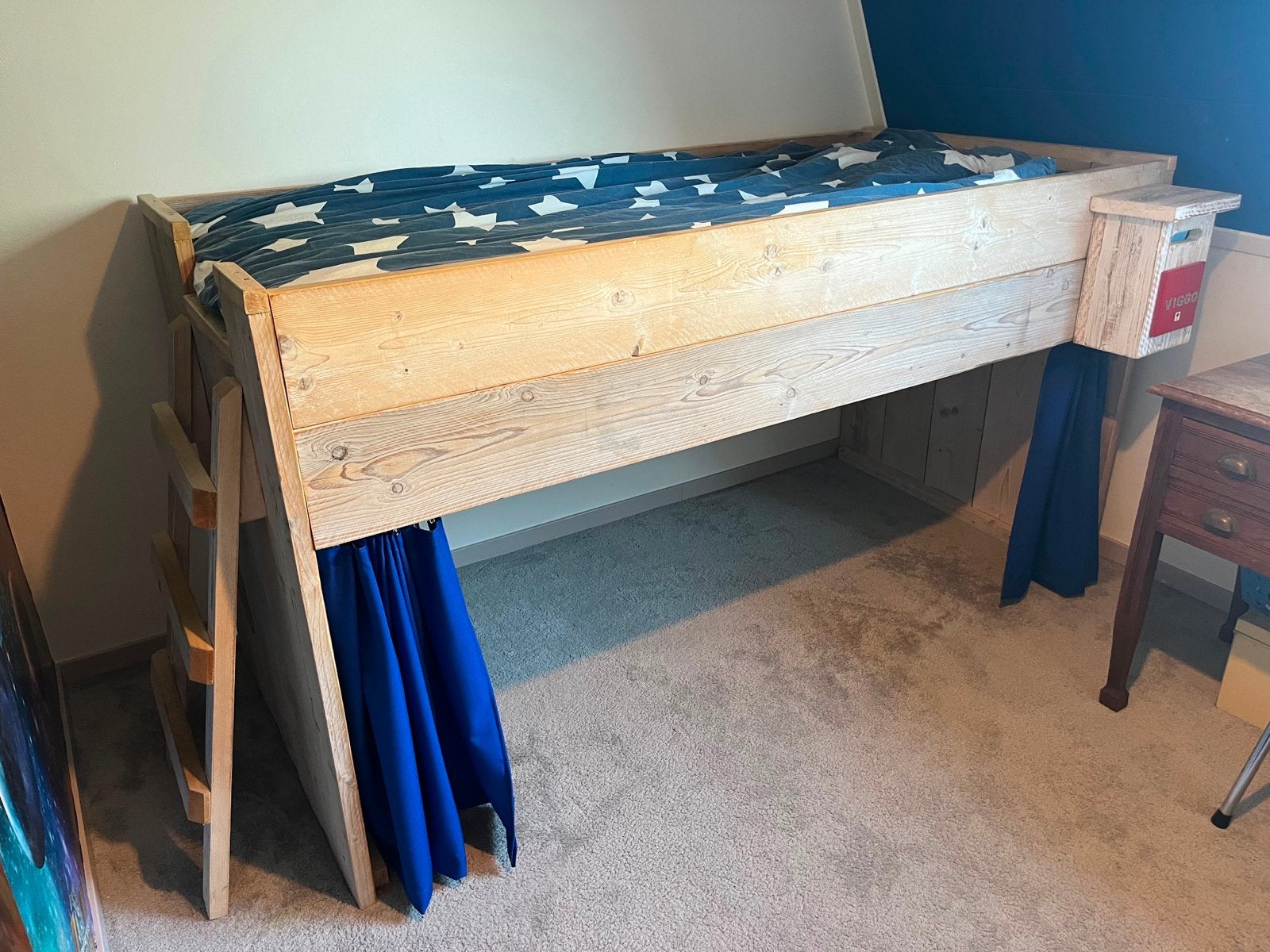 Stevig houten halfhoogslaper met knusse leesplek, Ophalen, Gebruikt, 90 cm, Eenpersoons