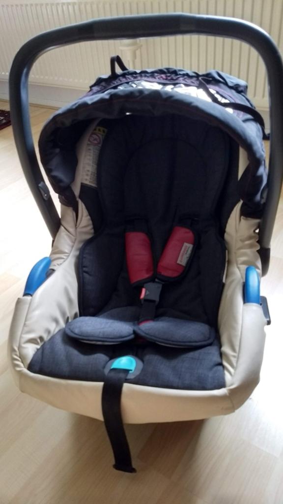 Prachtige maxi cosi, kunstleren bekleding., Ophalen, 0 t/m 13 kg, Maxi-Cosi, Autogordel