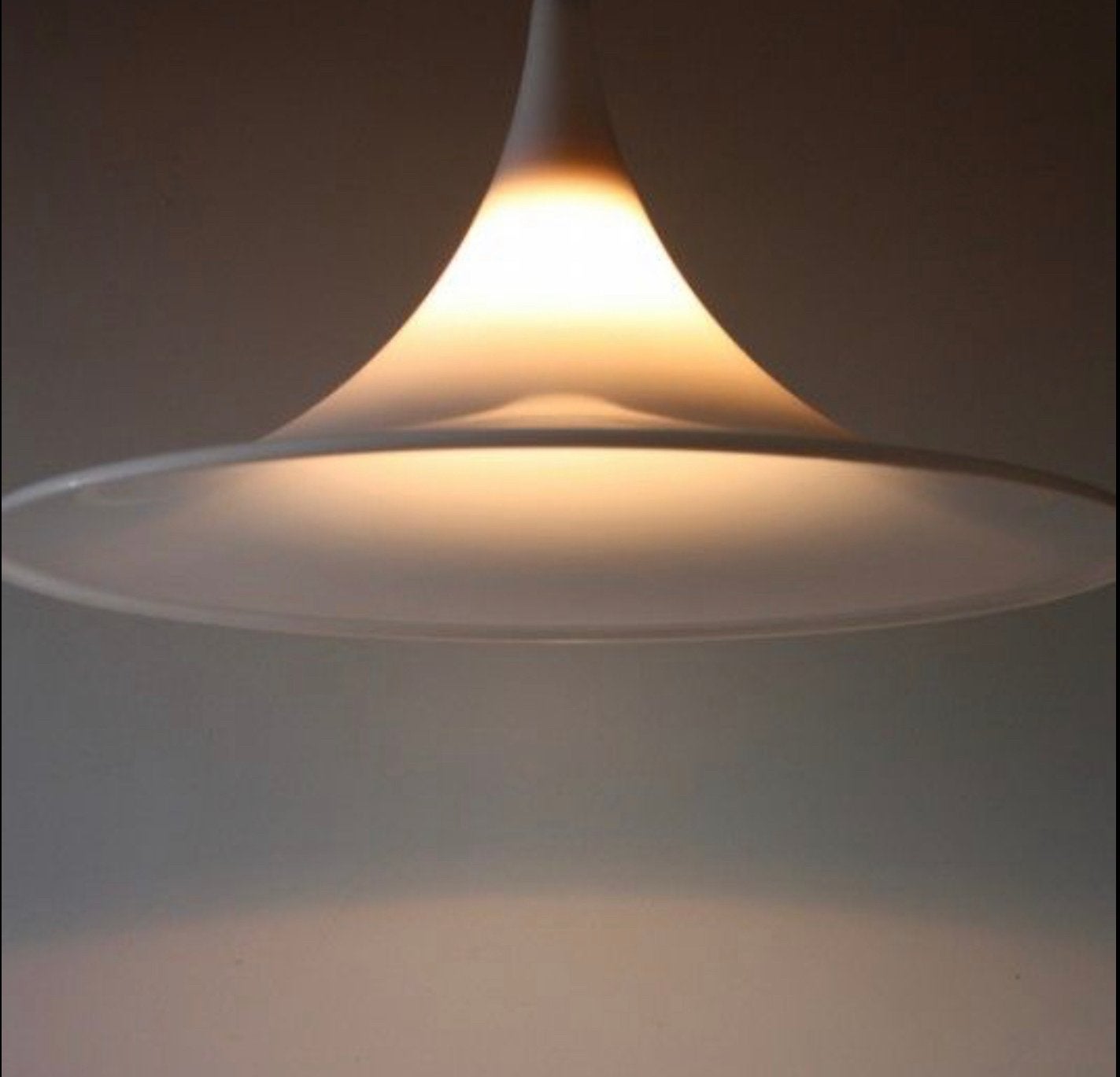 Heksen hoed lamp Harco Loor retro design 60cm. carbonaat wit, Kunststof, Design, Ophalen of Verzenden, 60 cm