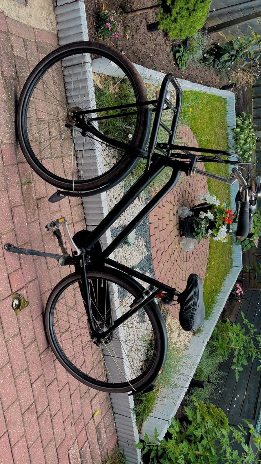 Zwarte transportfiets met voordrager, zo goed als nieuw, Fietsen en Brommers, Fietsen | Dames | Damesfietsen, Terugtraprem, Versnellingen