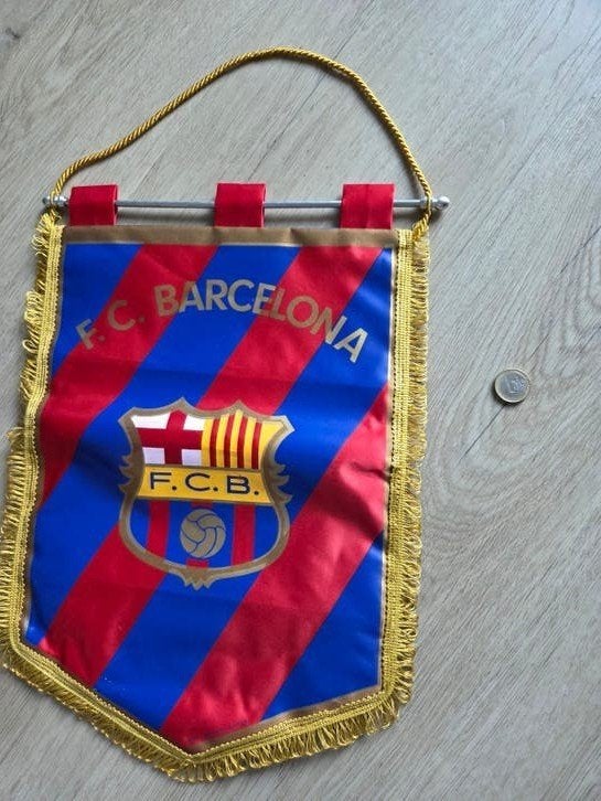 officiële fc barcelona vaantje (groot), Ophalen of Verzenden, Zo goed als nieuw, Buitenlandse clubs, Vaantje of Sjaal
