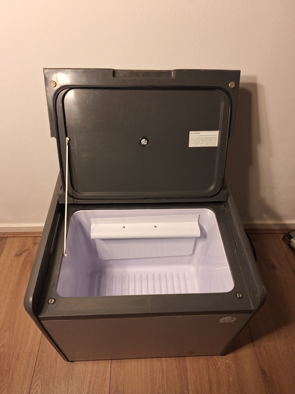 Nette camping koelbox op 12, 220 volt en gas, Ophalen, Gebruikt, Koelbox, Elektrisch