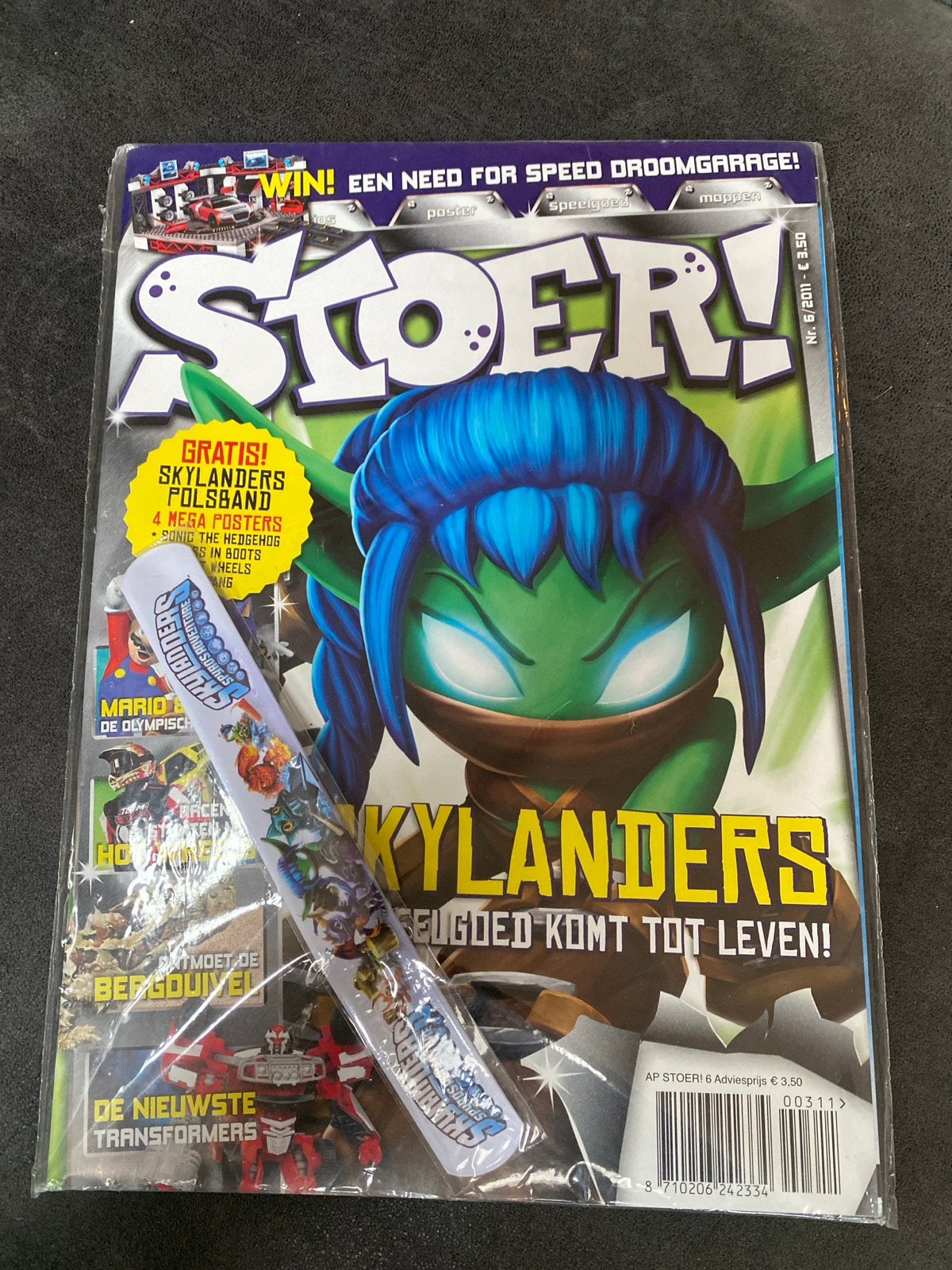 StOER! Tijdschrift met Skylanders Polsband - Ingeseald, Ophalen of Verzenden, Nieuw, Boek of Catalogus