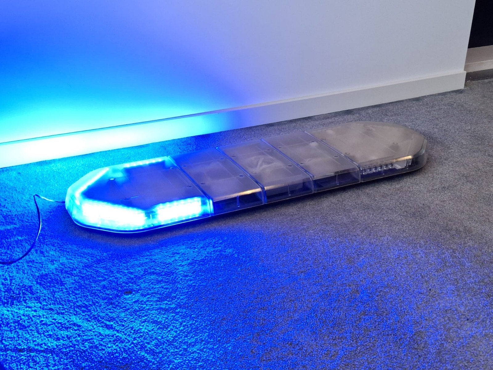Zwaailicht zwaailamp zwaaibalk lichtbalk flitsbalk sirene, Auto diversen, Ophalen
