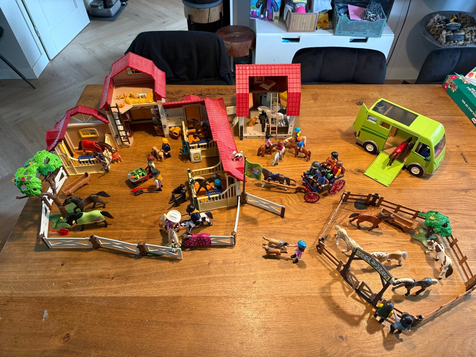 Uitgebreide Playmobil set 6926 - Paarden en Boerderij, Gebouw, Complete set, Ophalen of Verzenden, Zo goed als nieuw