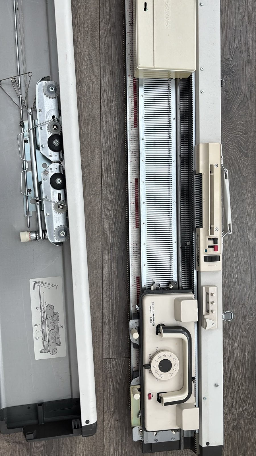 Empisal Knitmaster breimachine, incl toebehoren, Ophalen, Zo goed als nieuw, Toebehoren, Overige merken