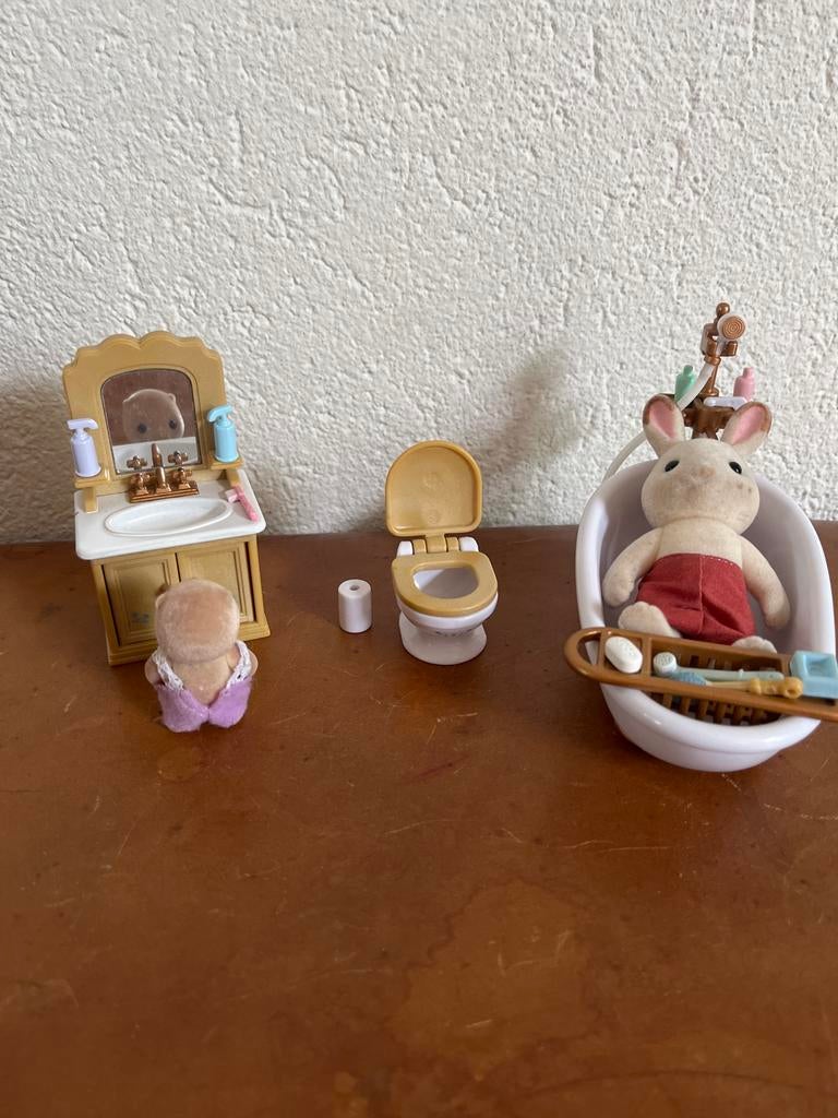 Sylvanian Families Badkamer Set met Figuren, Ophalen of Verzenden, Zo goed als nieuw, Meisje
