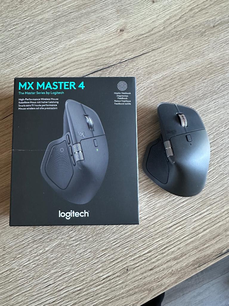 Logitech mx master 4, Computers en Software, Muizen, Ophalen of Verzenden, Zo goed als nieuw, Draadloos, Muis