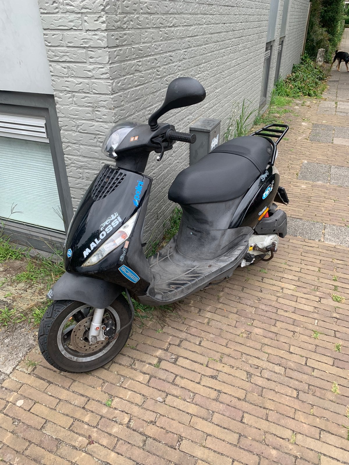Piaggio zip 4T 50cc netjes, Fietsen en Brommers, Scooters | Piaggio, Ophalen, Zo goed als nieuw, Benzine, Zip
