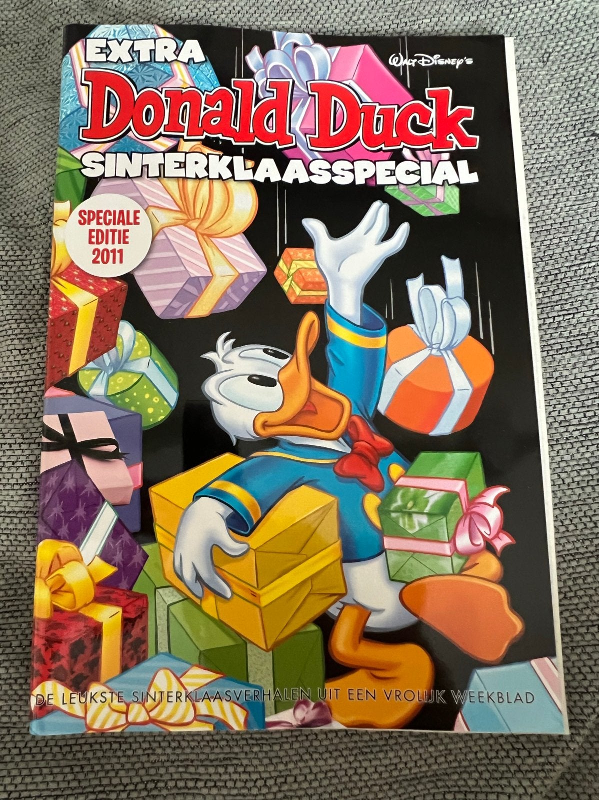 Extra Donald Duck Sinterklaas Special 2011, Eén stripboek, Ophalen of Verzenden, Zo goed als nieuw