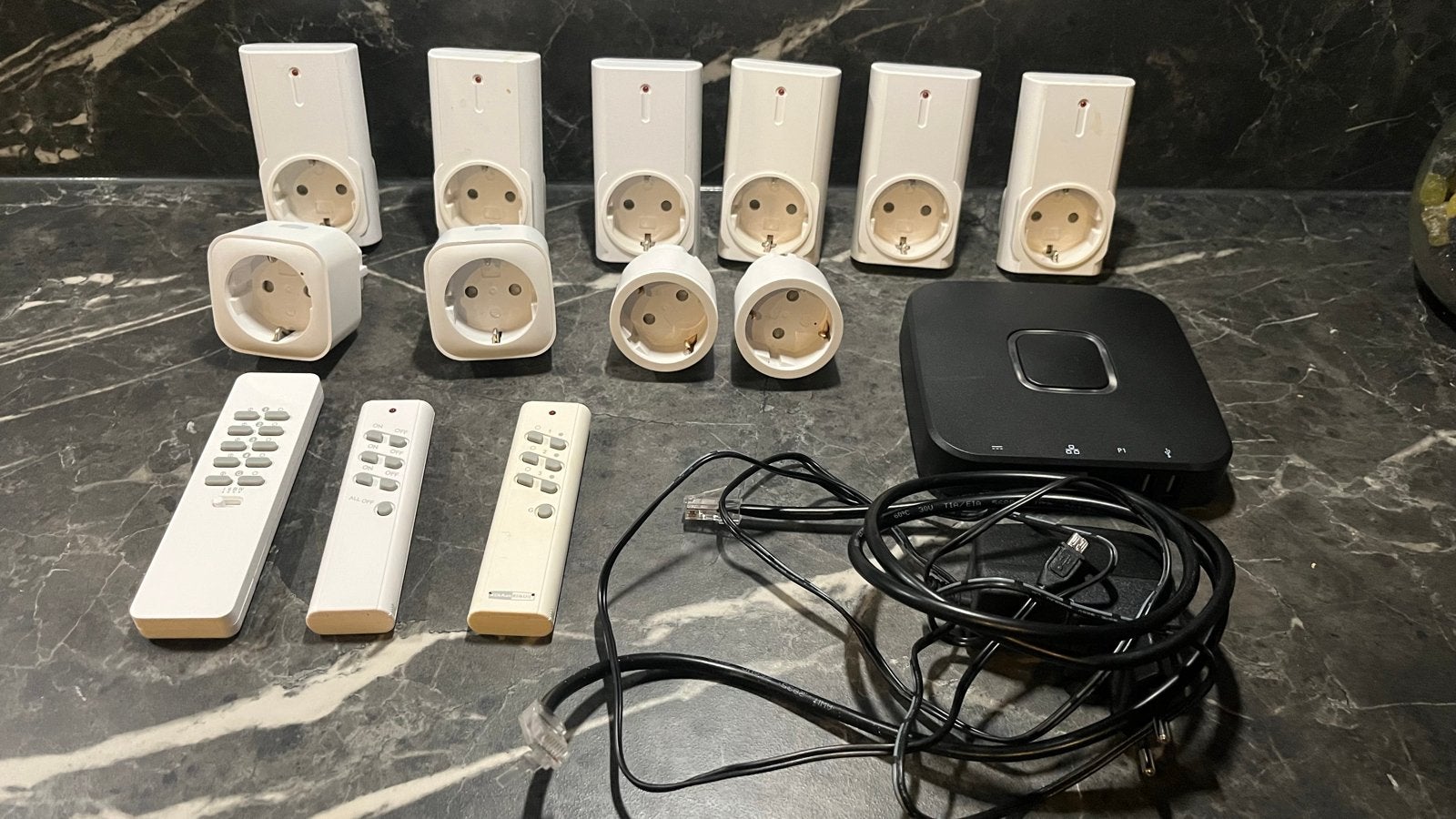 KliKaanKliKuit Smart Home Set: 10 Schakelaars, 3 Afstandsbed, Ophalen, Gebruikt