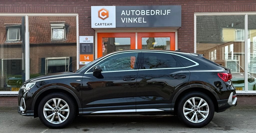 Audi Q3 SPORTBACK 35 TFSI S Edition *Trekhaak*Carplay*stoel/, Auto's, 15 km/l, 4 cilinders, 1505 kg, Zwart