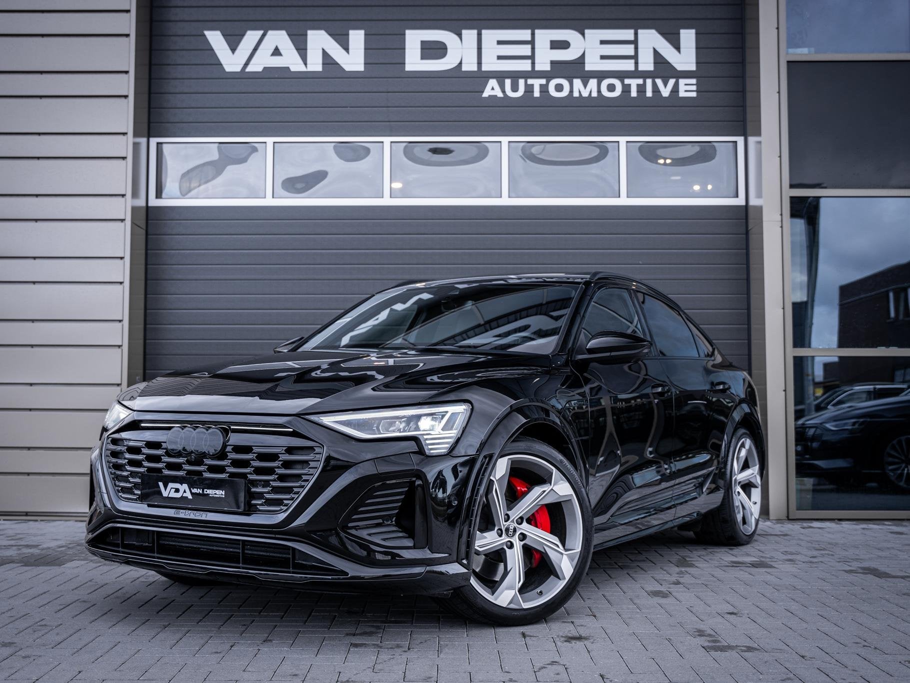 Audi SQ8 Sportback e-tron S quattro 115 kWh - Pano l Matrix, Auto's, Automaat, Dealer onderhouden, 2625 kg, Zwart