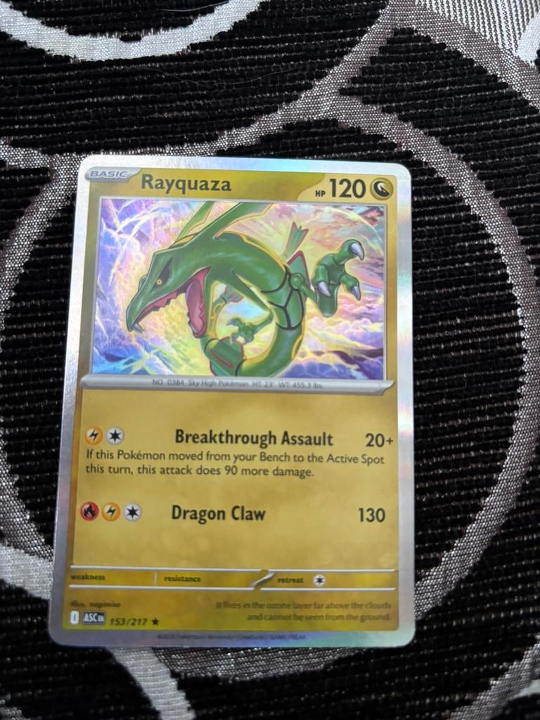 Pokemon Kaart Rayquaza 153/217 - Zeldzaam, Ophalen of Verzenden, Zo goed als nieuw, Losse kaart, Foil