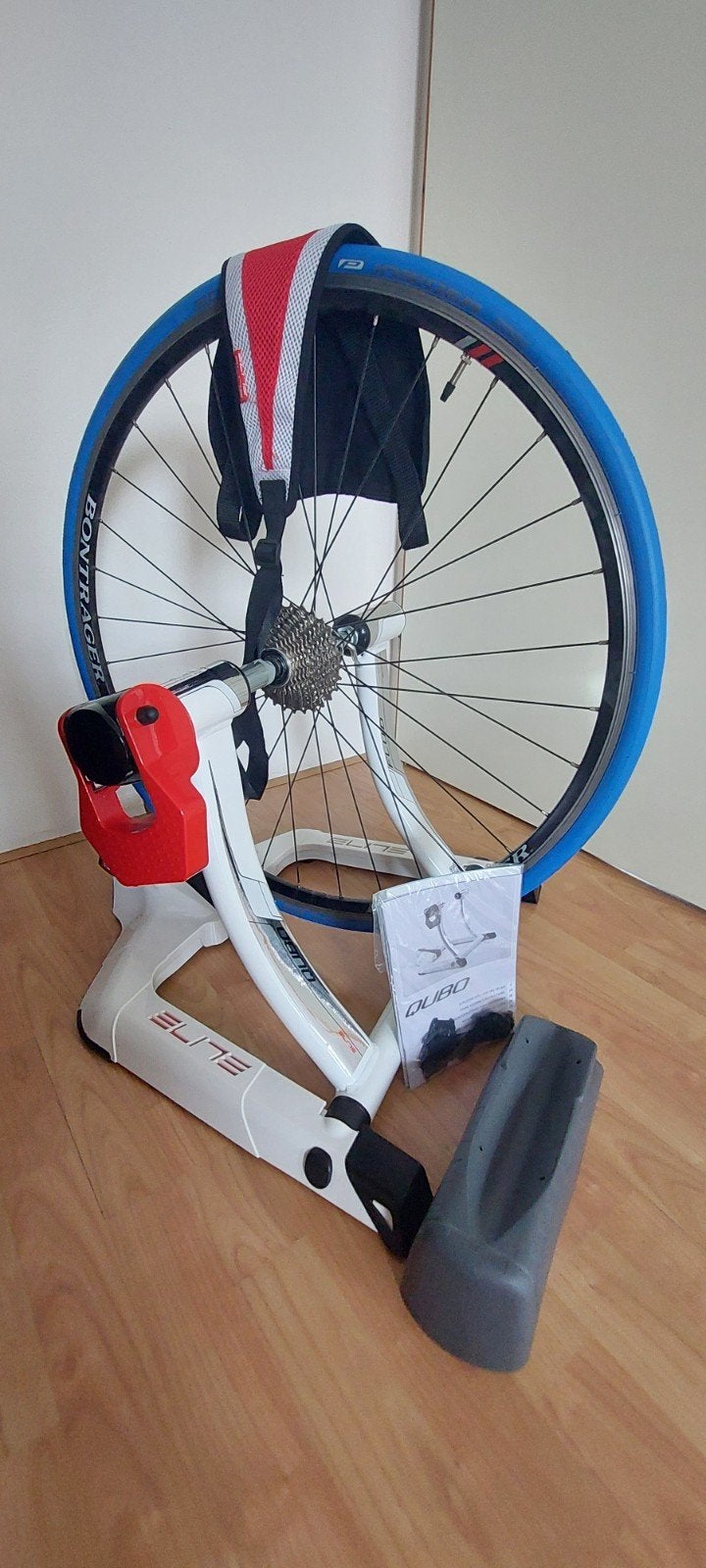 Izgst Elite Qubo hometrainer, complete set met toebehoren., Ophalen, Zo goed als nieuw, Overige typen
