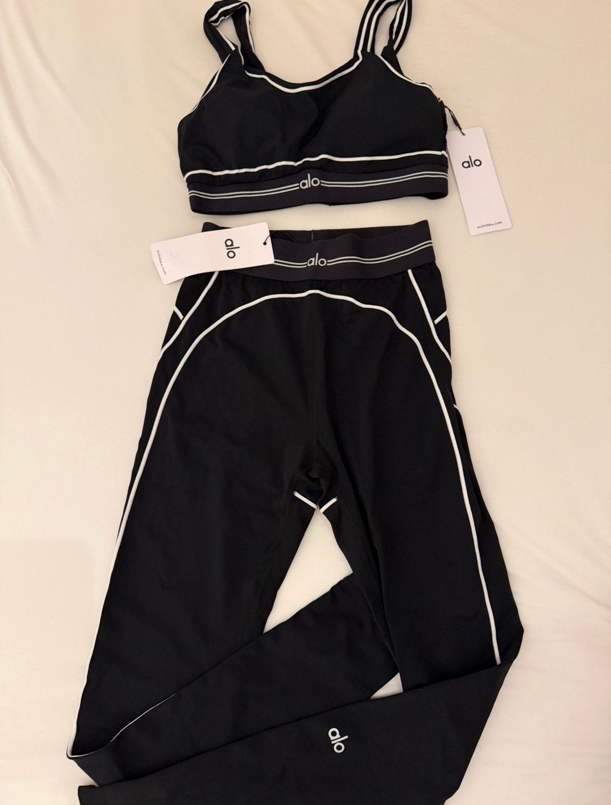 Alo yoga Set mit etikett top leggins, Kleding | Dames, Sportkleding, Ophalen of Verzenden, Nieuw