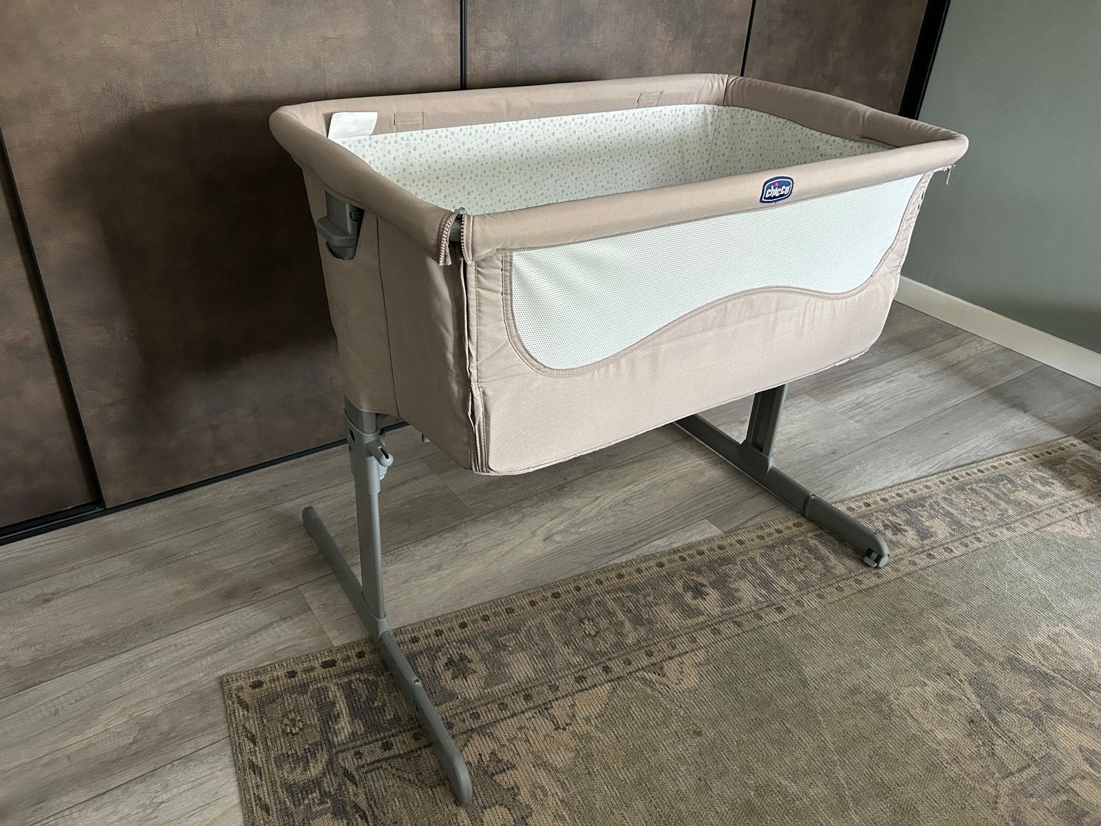 Chicco Next2Me co-sleeper - Ideaal voor pasgeborenen, Kinderen en Baby's, Babywiegjes en Ledikanten, Ophalen of Verzenden, Zo goed als nieuw