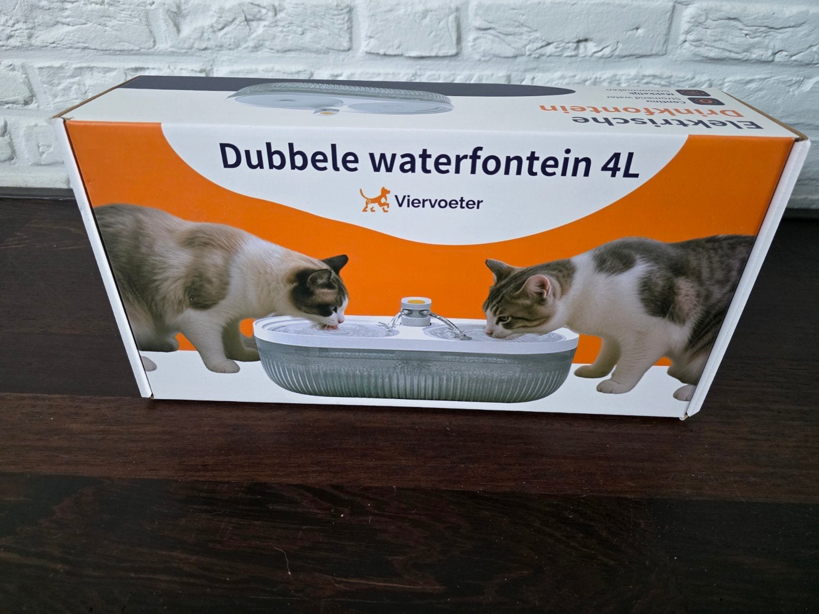 Nieuw. Waterfontein voor honden en katten., Ophalen of Verzenden, Nieuw