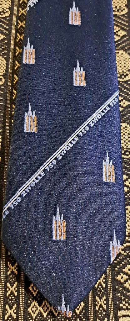 Zwolle Gemeente Provincie Overijssel stropdas 750 jaar, Ophalen of Verzenden, Nieuw, Blauw
