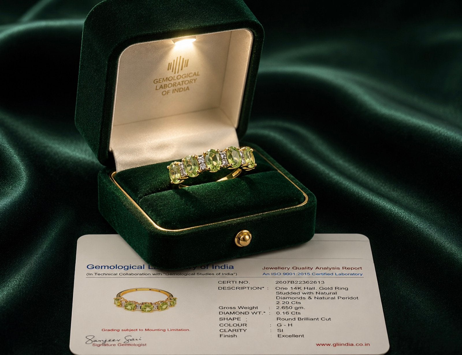 Ring goud met diamanten en peridot, Nieuw, Ophalen of Verzenden, 17 tot 18, Dame