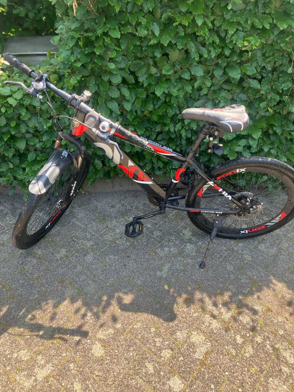 Zonix Mountainbike - Zwart/Rood, 26 inch, 7 versnellingen, Overige merken, Gebruikt, Ophalen of Verzenden, Meer dan 20 versnellingen