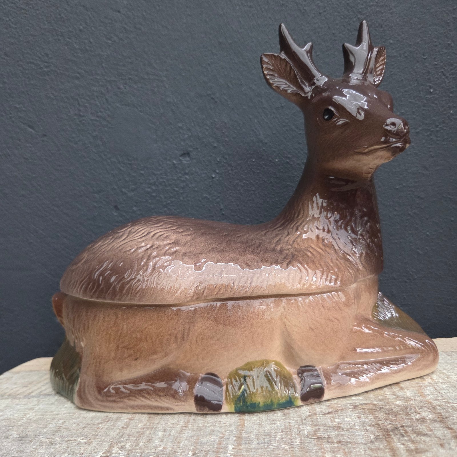 brocante barbotine aardewerk terrine Michel Caugant hert, Ophalen of Verzenden