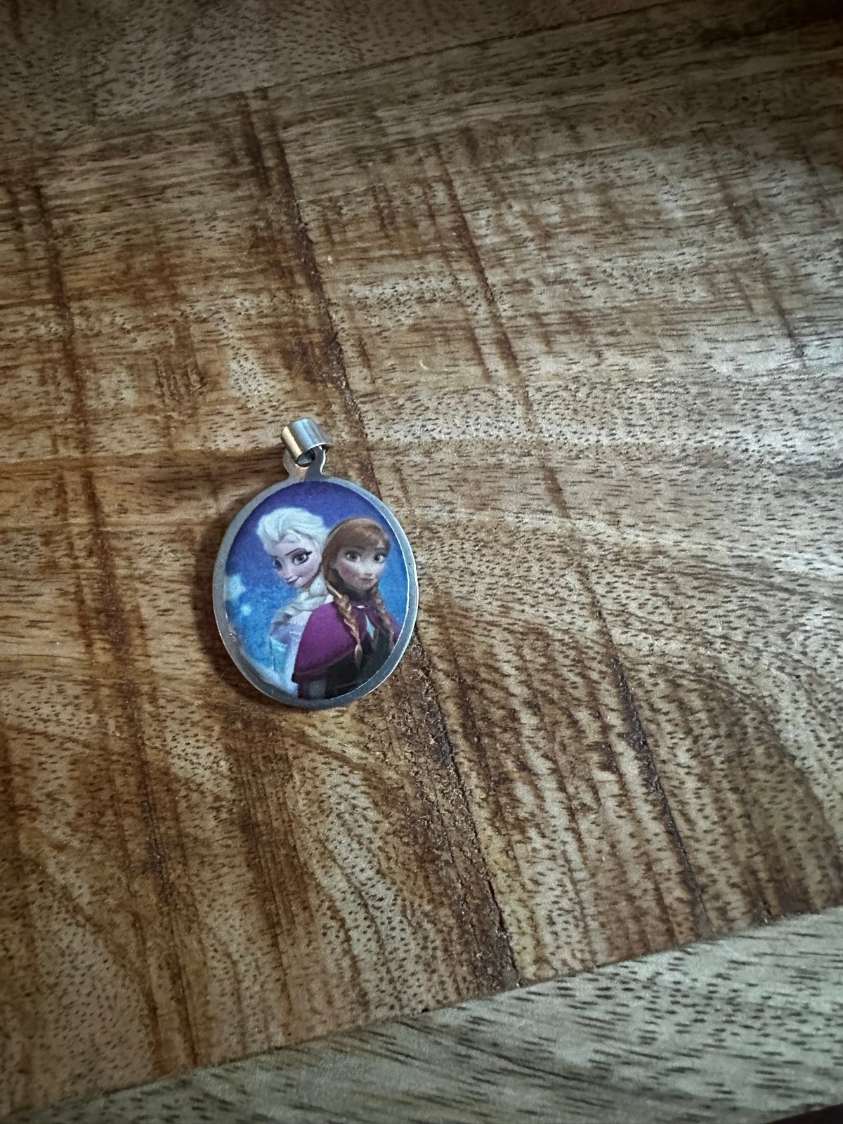 Frozen kettinghangers - Elsa, Anna, Olaf en meer, Overige materialen, Gebruikt, Overige voorstellingen, Blauw