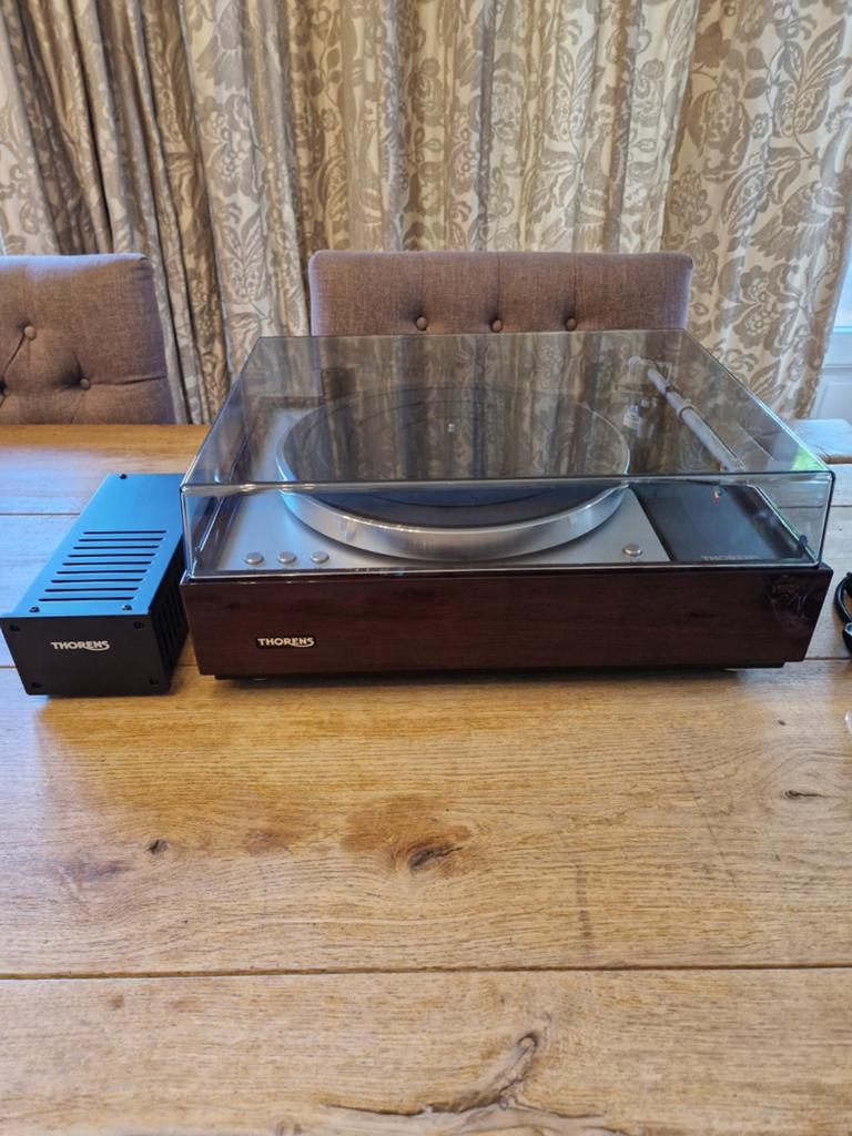 Thorens TD1601 met TP92 arm, Ophalen of Verzenden, Zo goed als nieuw, Platenspeler, Thorens