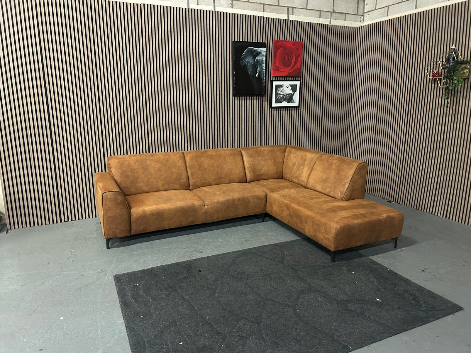 GRATIS LEVERING Hoekbank Cognac Microleder 275X220 GEREINIGD, 250 tot 300 cm, Hoekbank, Ophalen of Verzenden, Zo goed als nieuw