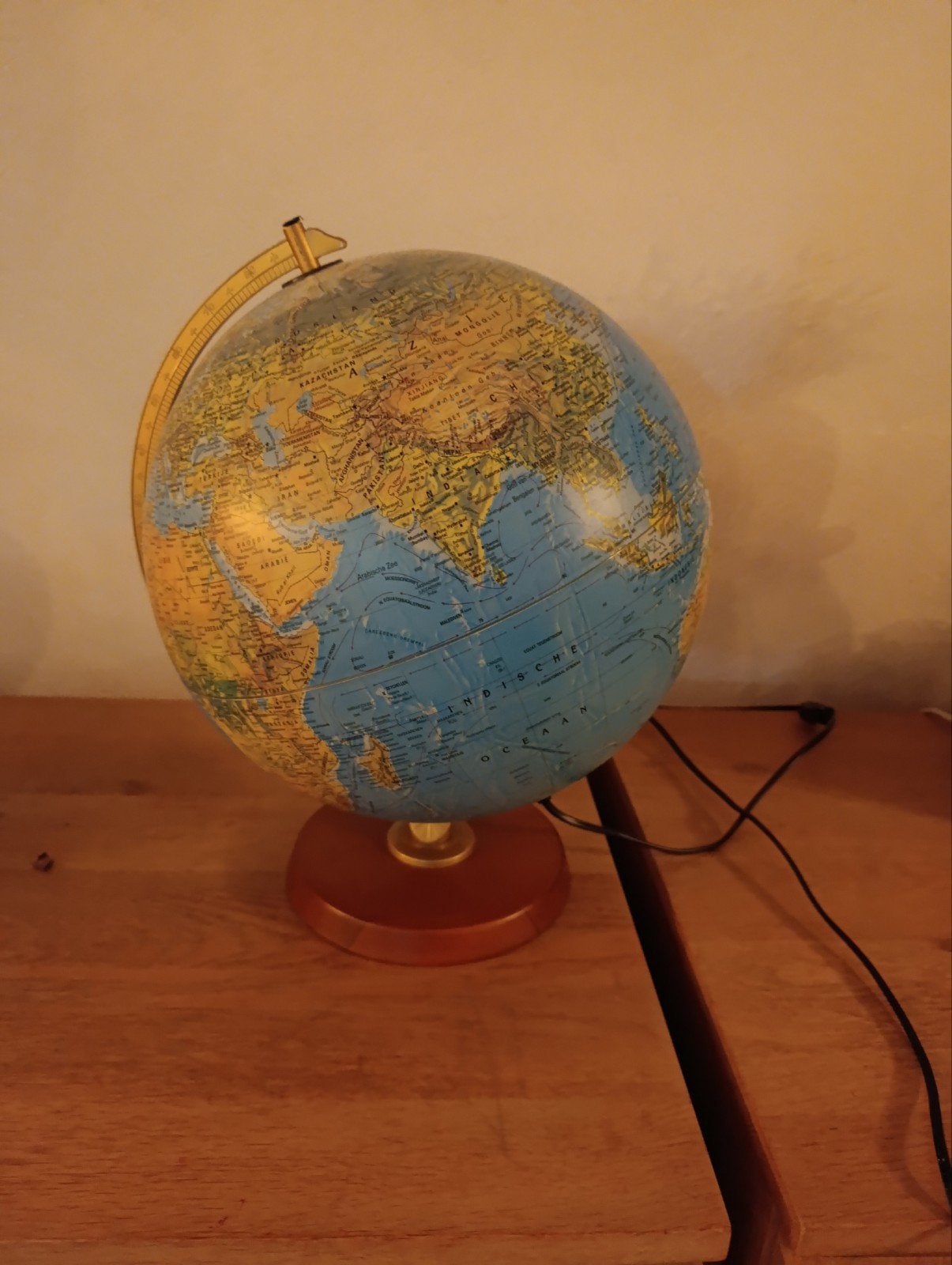 wereldbol, globe, Ophalen, Zo goed als nieuw