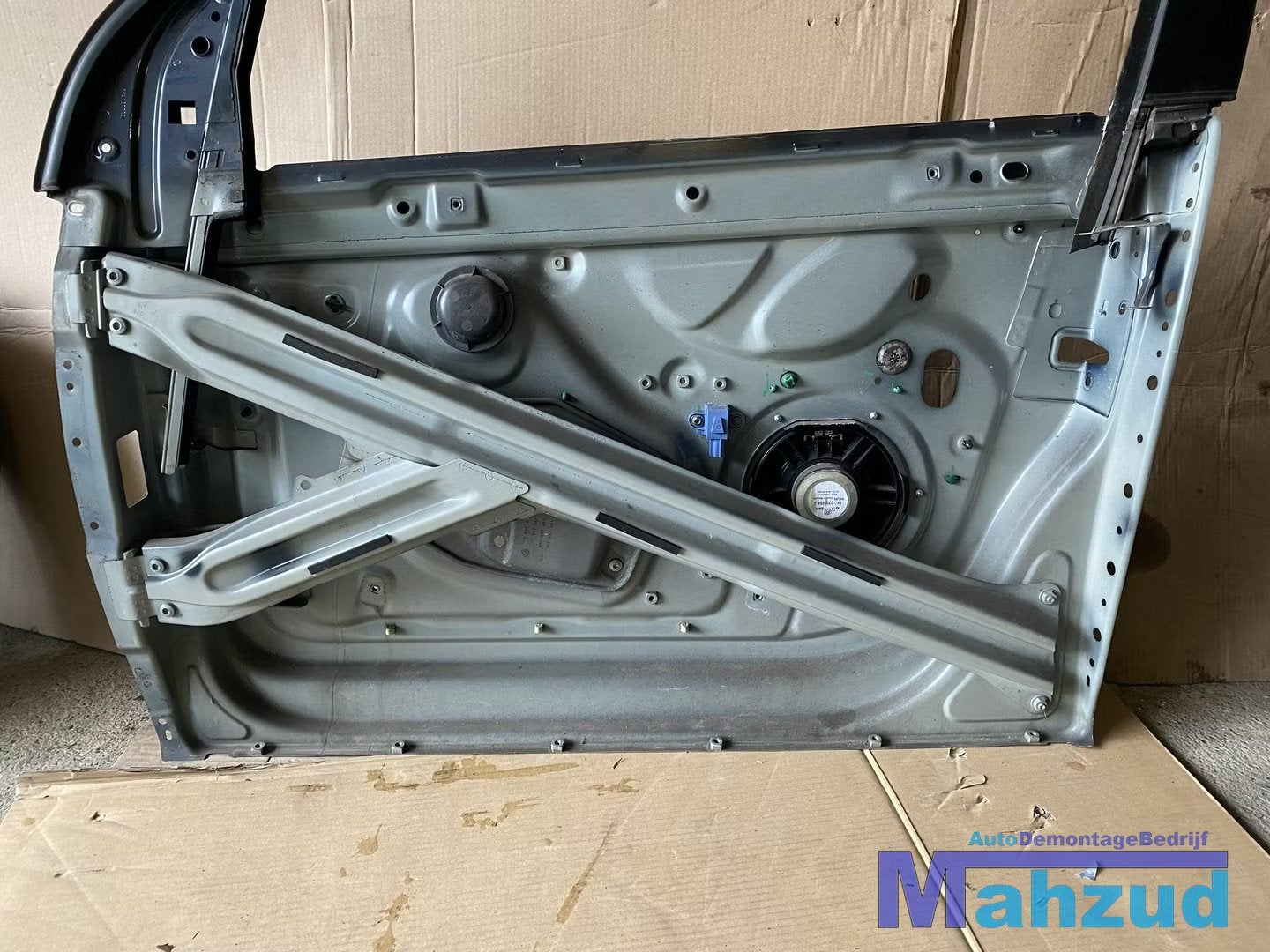 VW GOLF 5 Groen LC5F Links linker voor deur portier, Gebruikt, Volkswagen AG, Voor, Berliner Ring 2
38440  Wolfsburg, DE