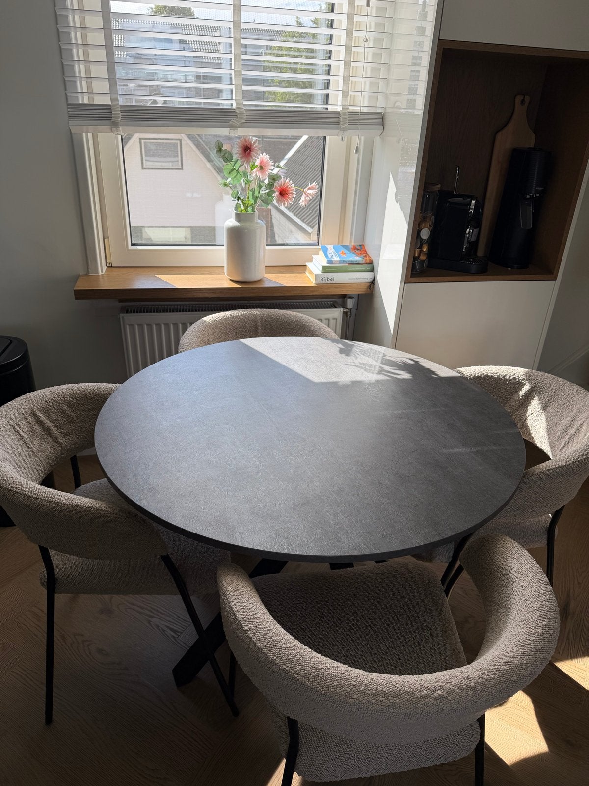 IKEA Mariedamm eettafel - perfecte staat, Ø 105cm, Huis en Inrichting, Ophalen, 100 tot 150 cm, Rond, Zo goed als nieuw