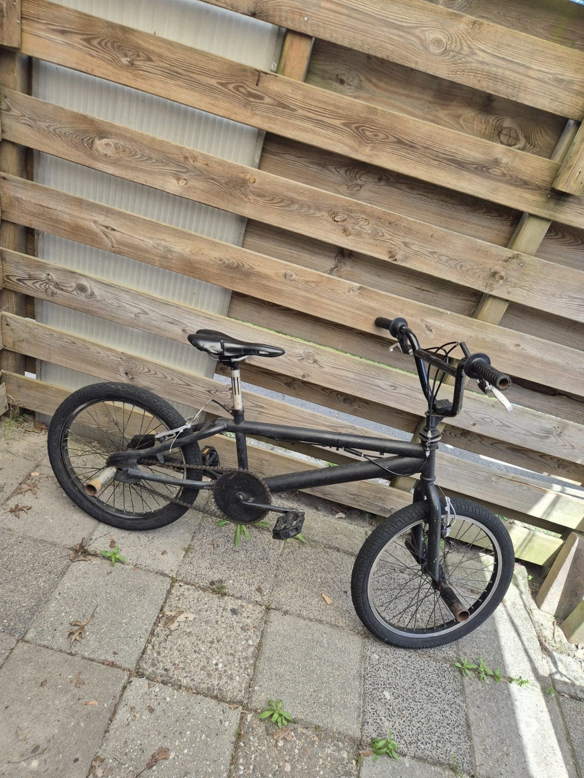Zwarte gebruikte stunt crossfiets, Ophalen, Gebruikt, Staal, 20 tot 24 inch
