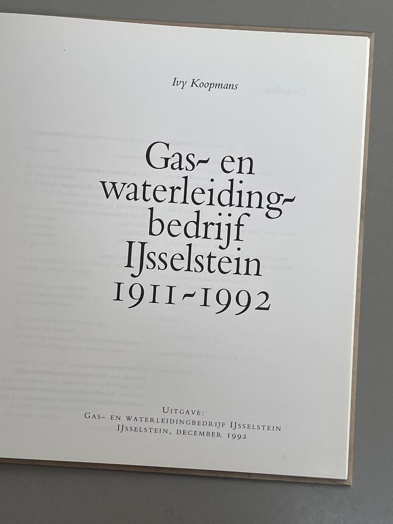 Gas- en waterleidingbedrijf IJsselstein 1911-1992, Ophalen of Verzenden, 20e eeuw of later, Zo goed als nieuw