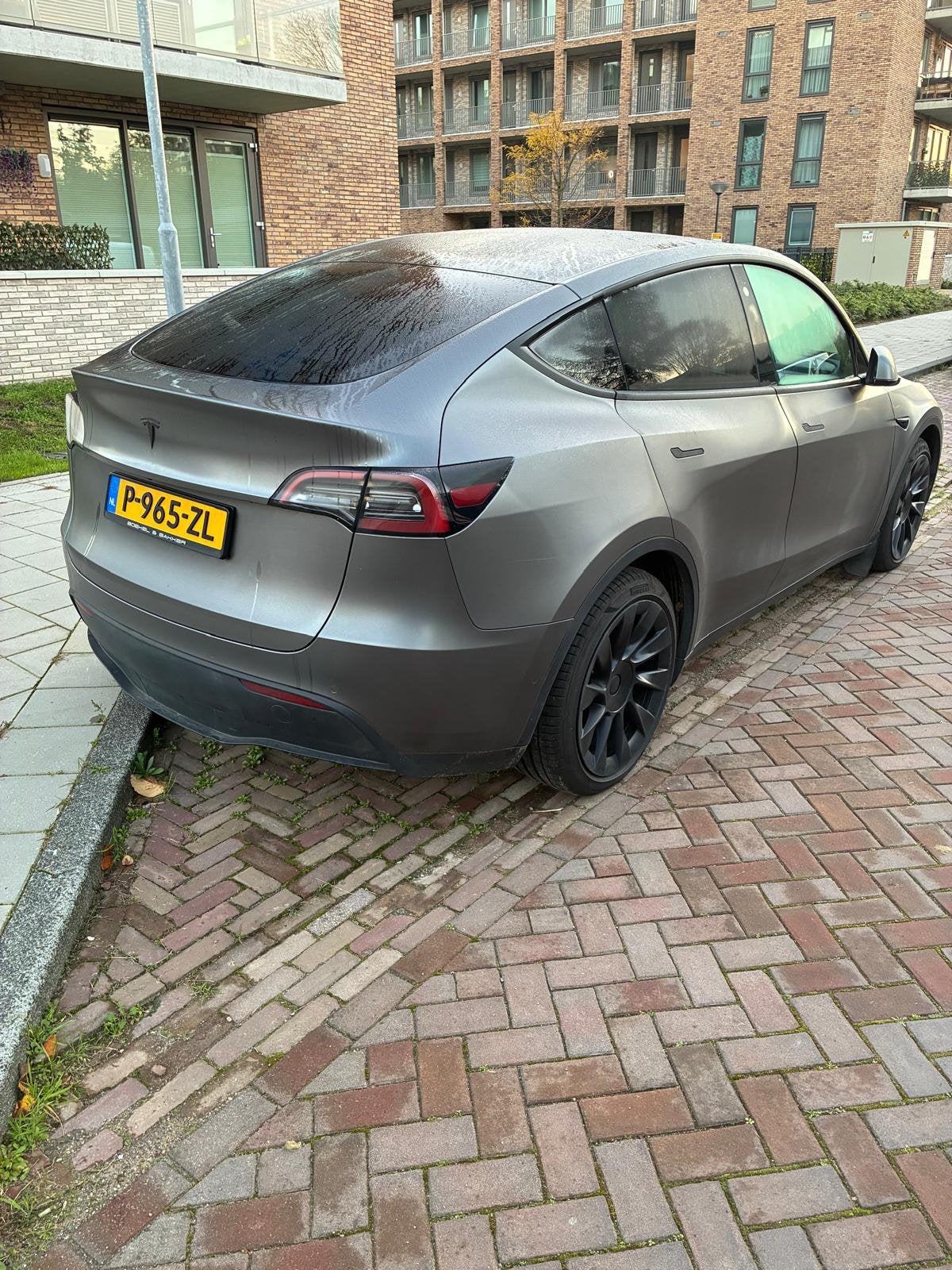 Tesla Model Y 2021 Long Range Dual Motor  AWD Custom Wrap, Auto's, Automaat, Wit, Elektrisch, Vierwielaandrijving