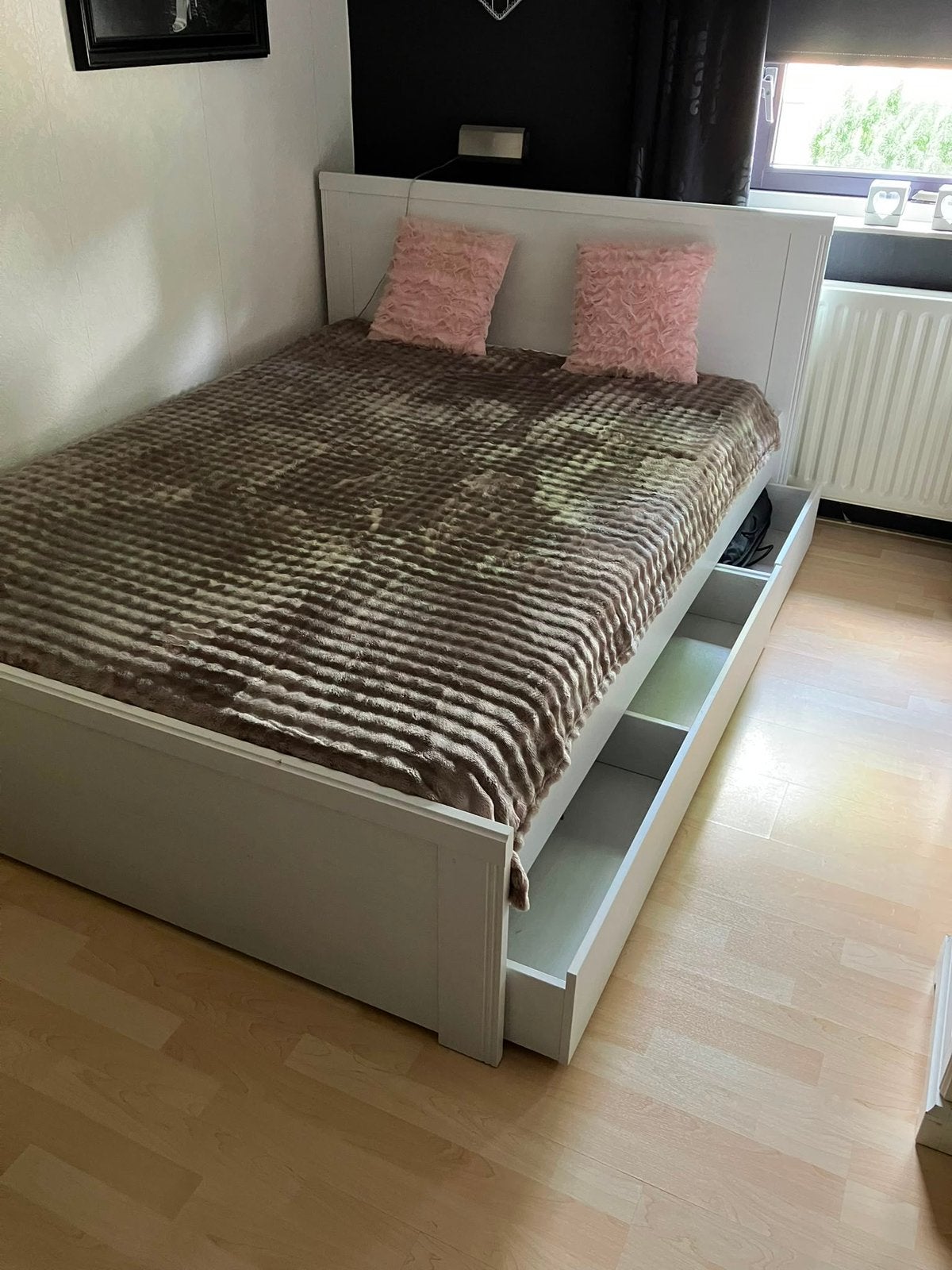 IKEA Brusali bed 140x200 met bedlades, Huis en Inrichting, Slaapkamer | Bedden, Ophalen, Wit, 140 cm, Zo goed als nieuw