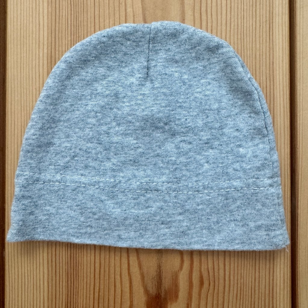 Baby / newborn muts / beanie - Grijs, Kinderen en Baby's, Maat 50, Jongetje of Meisje, Ophalen of Verzenden, Zo goed als nieuw