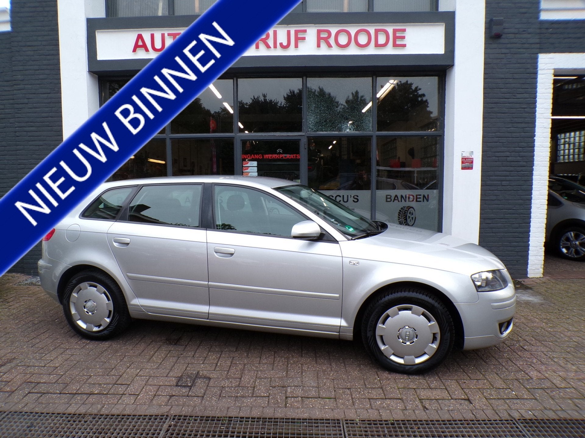 Audi A3 Sportback 1.6 5-Drs Automaat *UNIEK* AIRCO, TOP ONDE, Gebruikt, 1295 kg, 4 cilinders, Met garantie (alle)