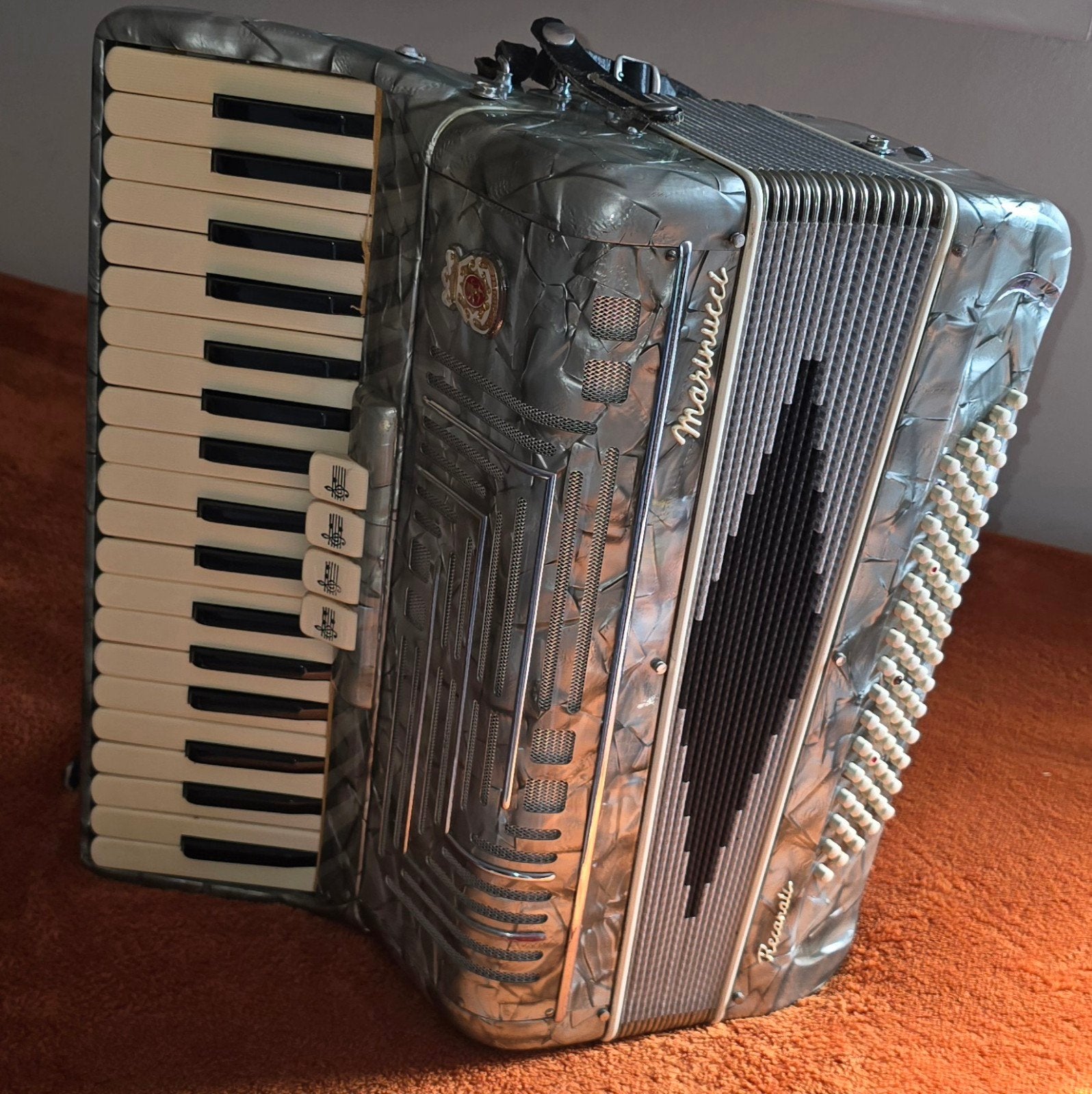 Marinucci Accordeon met 80-bas en koffer, Ophalen, Gebruikt, 80-bas, Met koffer
