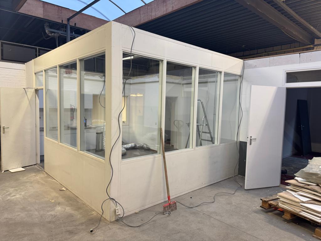 Kozijn met dubbelglas, Ideaal voor kantoor of scheidingswand, Kunststof, Gebruikt, Overige typen, Inclusief glas
