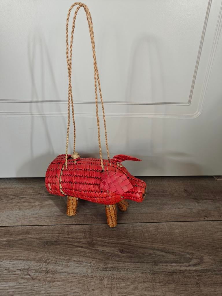 Vintage  rieten biggetje tasje - uniek en charmant, Ophalen of Verzenden, Gebruikt, Rood, Overige typen