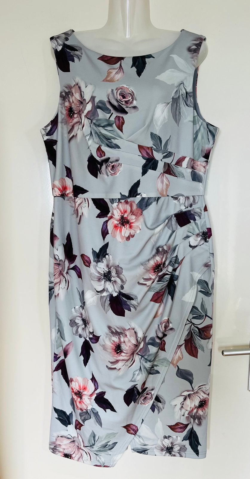 Joseph Ribkoff zilvergrijze jurk maat 44(v), Kleding | Dames, Jurken, Maat 42/44 (L), Ophalen of Verzenden, Zo goed als nieuw