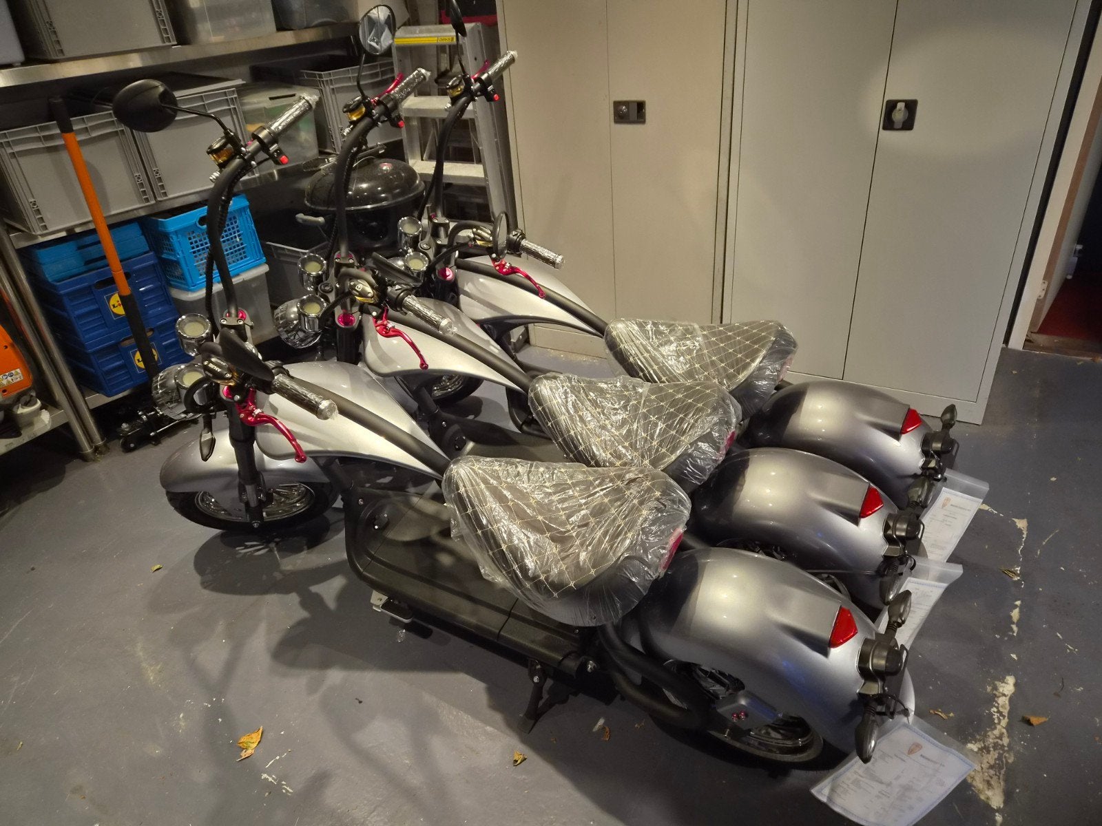 Nieuwe Elektrische Chopper Scooter - Grijs, Fietsen en Brommers, Steps, Ophalen, Nieuw, Elektrische step (E-scooter), Onbekend