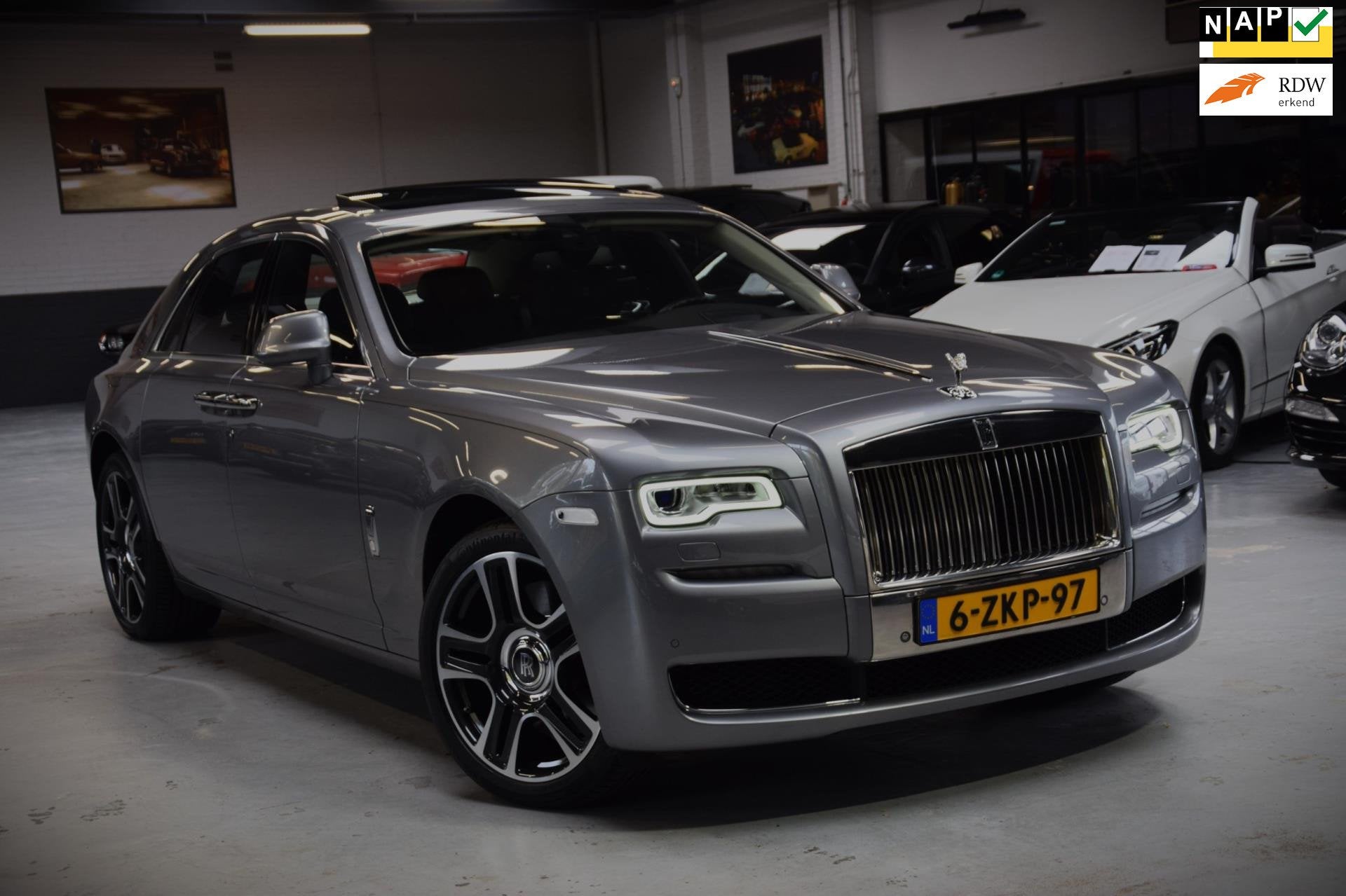 Rolls Royce Ghost 6.6 V12 Serie II Navi|Panoramadak|OrgNL|2e, Automaat, Achterwielaandrijving, Gebruikt, 12 cilinders