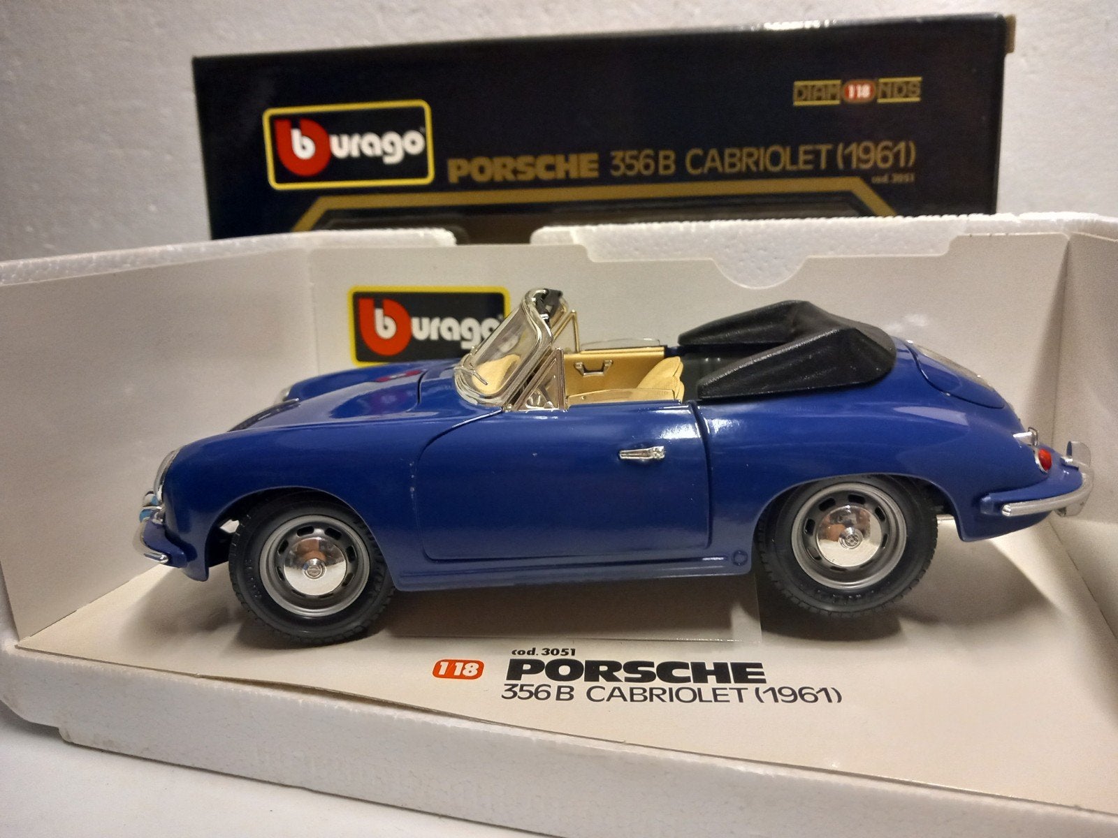 Porsche 356 B cabriolet blauw 1961 Bburago metal 1:18 KRD, Ophalen of Verzenden, Zo goed als nieuw, Auto, Overige merken