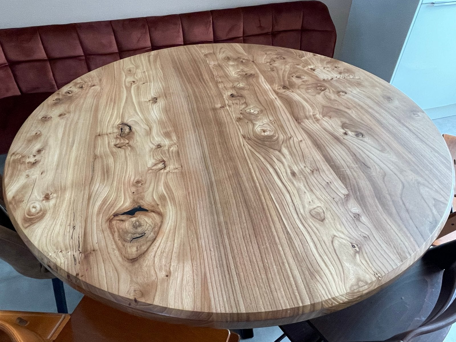 ronde iepenhouten eettafel spinpoot (nu tijdelijk €500), Ophalen, Gebruikt, Rond, Overige houtsoorten