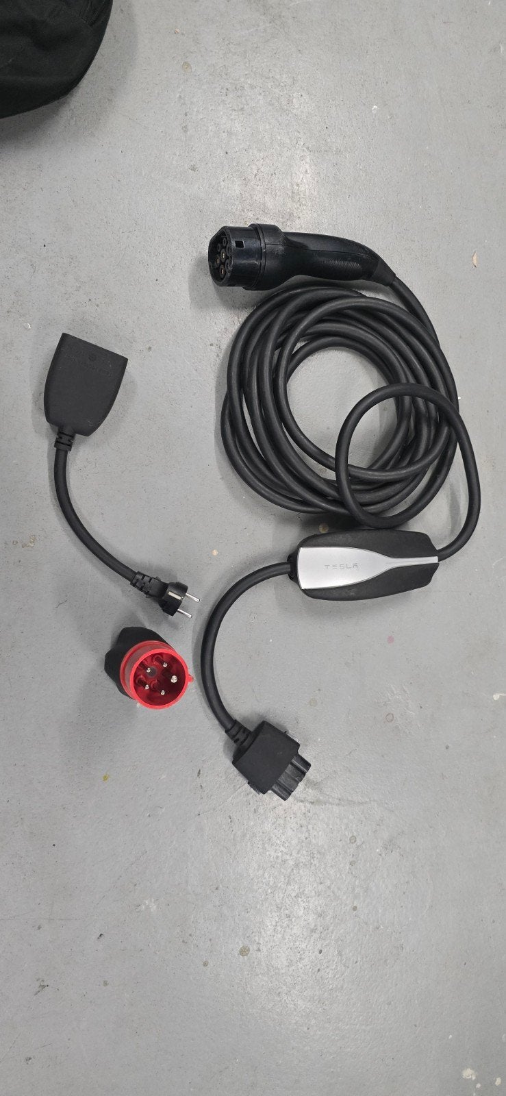 Tesla Universele Lader 230/400V - Mobiele Connector, Auto diversen, Laadpalen, Ophalen of Verzenden, Gebruikt, Laadkabel